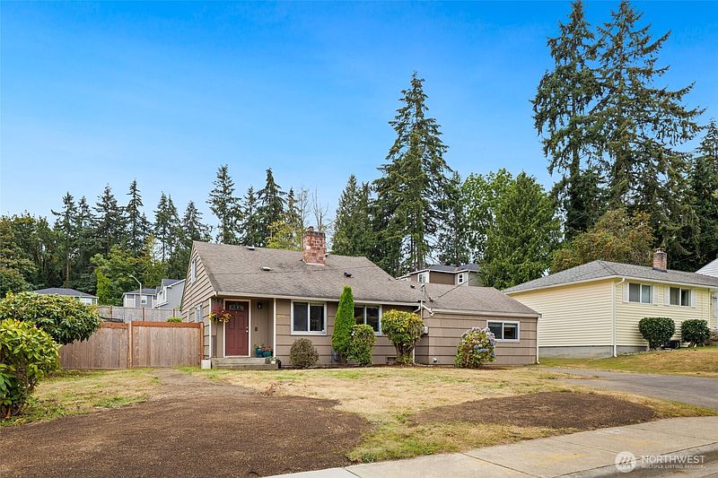 2nd image of 1045 S 197th Street E