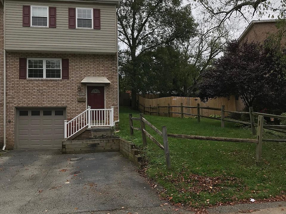 1st image of 941 Academy Heights Dr