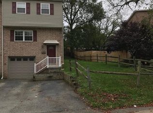 941 Academy Heights Dr, Greensburg, PA 15601