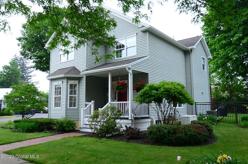 2nd image of 130 Elm St