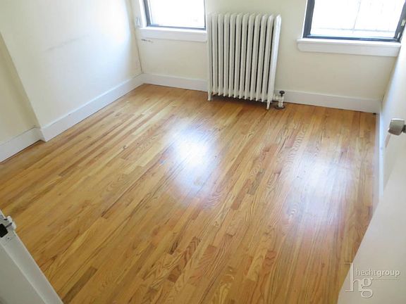 3rd image of 813 Broadway APT 4
