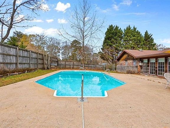 4th image of 202 Ridgewood Rd