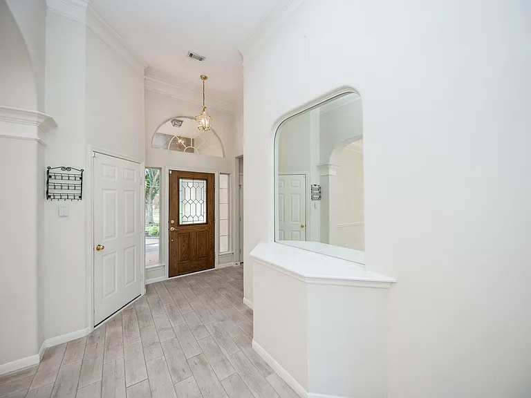 703 Acacia Pl — Photo 21