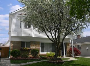 7929 Birch St, Taylor, MI 48180