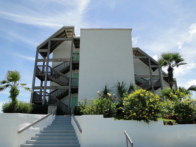 1st image of 6201 Padre Blvd