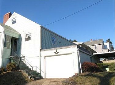 2nd image of 234 S 6th St