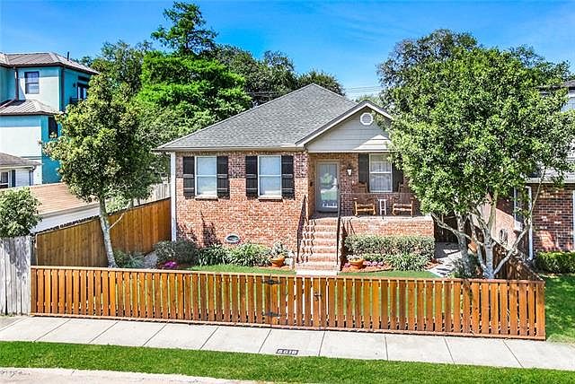 2nd image of 6618 Milne Blvd
