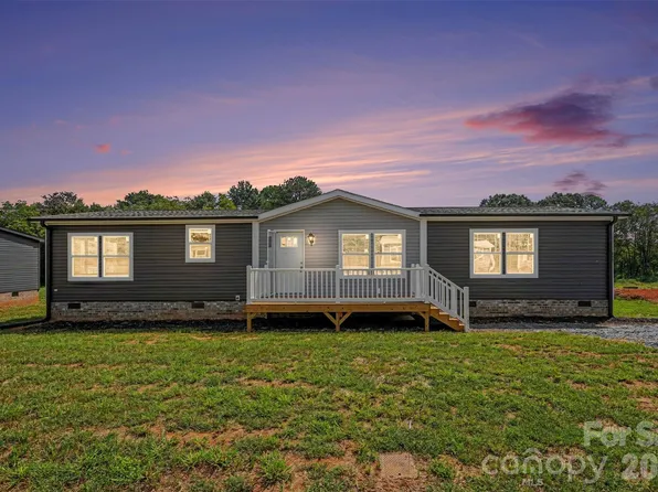 807 Eagleview Ln, Lawndale, NC 28090