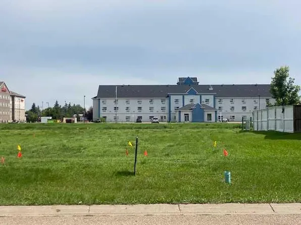 140 Upland Ave W, Brooks, AB T1R 1N1