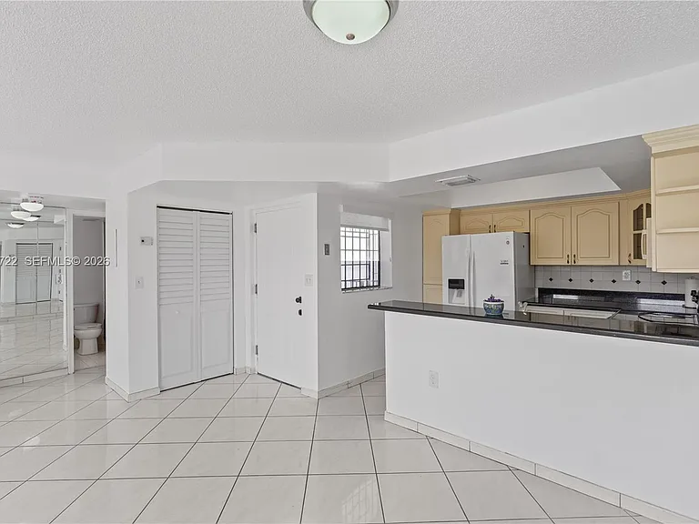 10877 NW 7th St #21-35 — Photo 11