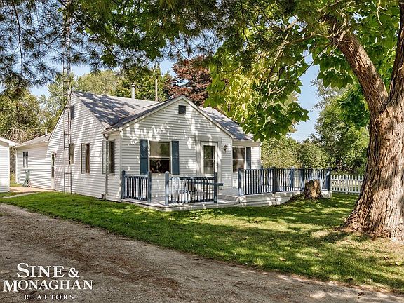 3rd image of 7205 Dogwood Rd