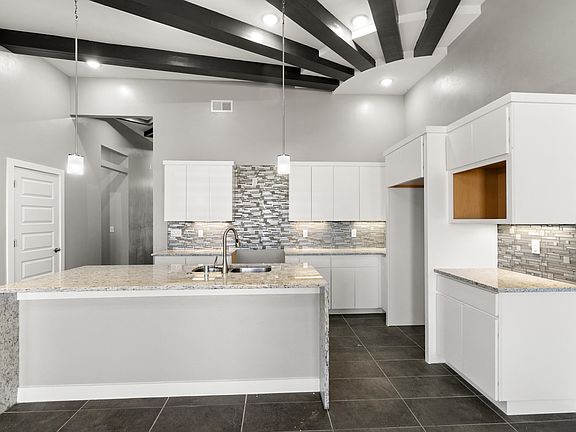 5th image of 13881 Summer View Ave