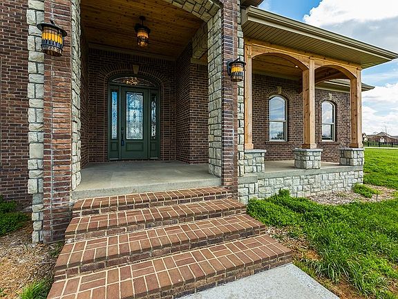 5th image of 100 Hidden Meadow Ln