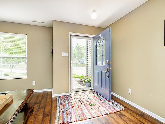 3rd image of 15413 Harmon Pl