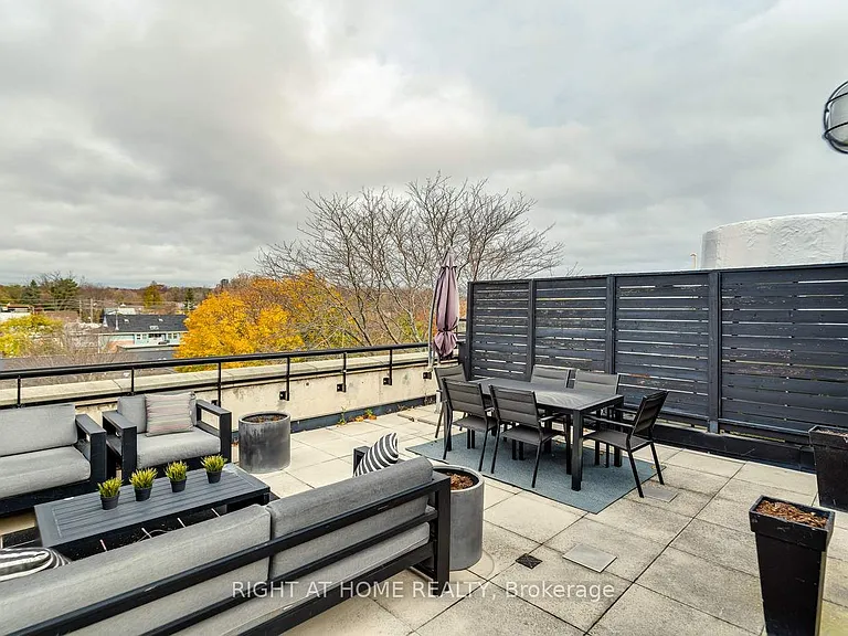 66 Kippendavie Ave #409 — Photo 28