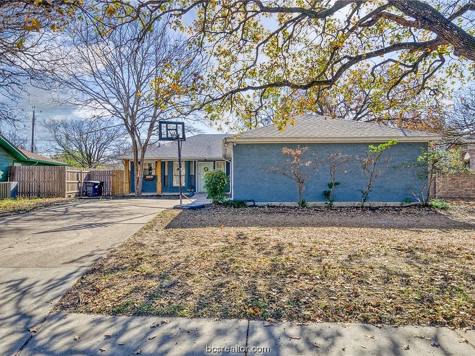 1st image of 1002 San Saba Dr