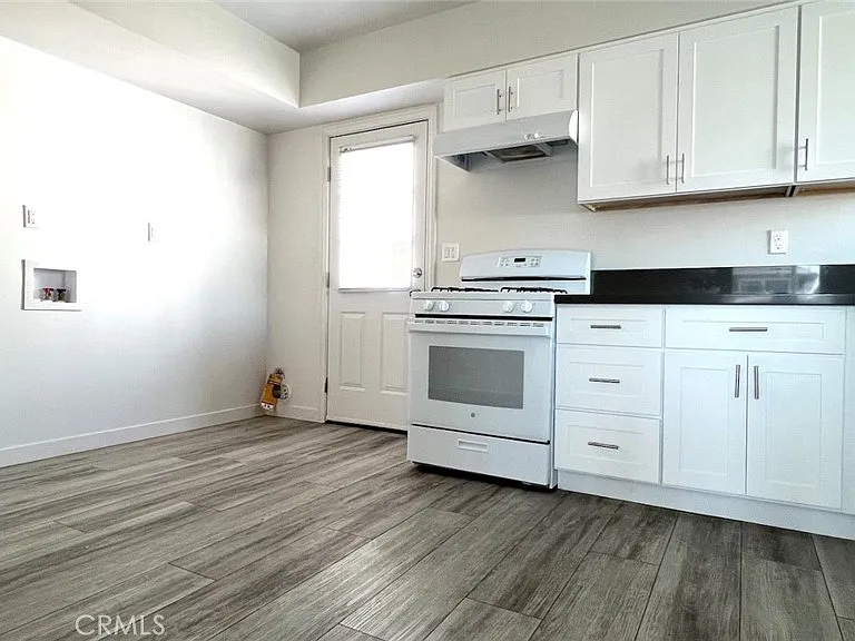 7802 11th St — Photo 2
