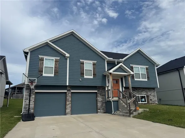 505 SW Ridgeview Dr, Grain Valley, MO 64029
