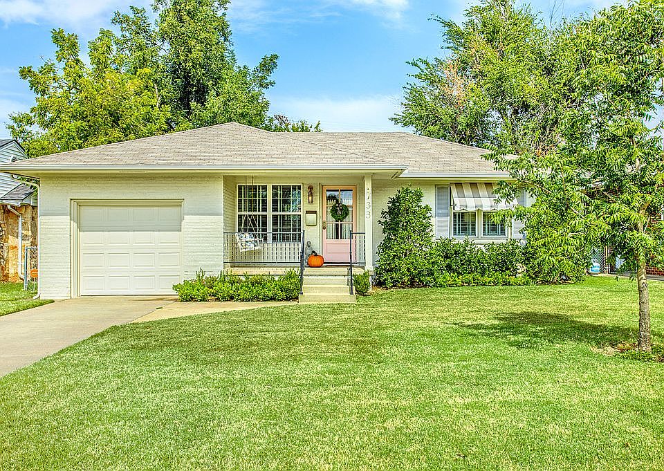 1st image of 1733 Churchill Way