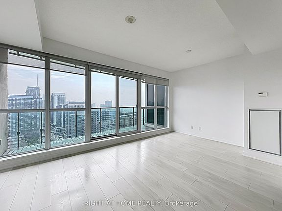 2nd image of 150 E Liberty St #2804