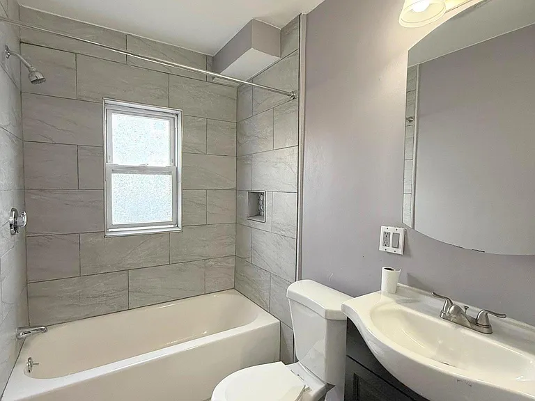 196 Sherman St #1 — Photo 9