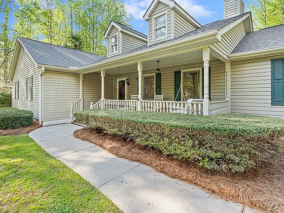 4th image of 105 Decker Dr