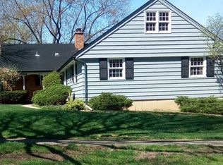 5718 Grand Ave, Downers Grove, IL 60516