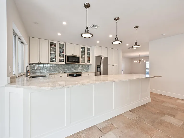 508 Devils Ln — Photo 12