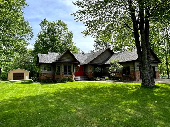 1244 Shady Brook Ln, Gaylord, MI 49735