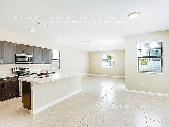 4th image of 3408 W 109th Pl