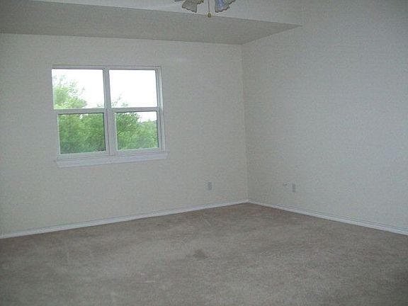 5th image of 853 Gallagher Dr