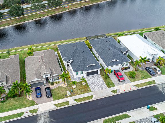 3rd image of 4178 Trovita Cir