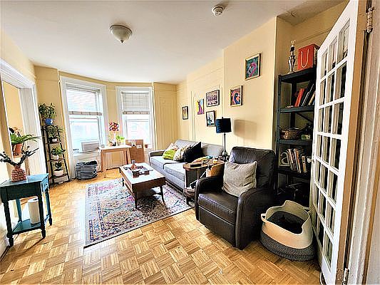 4th image of 185 8th St #3