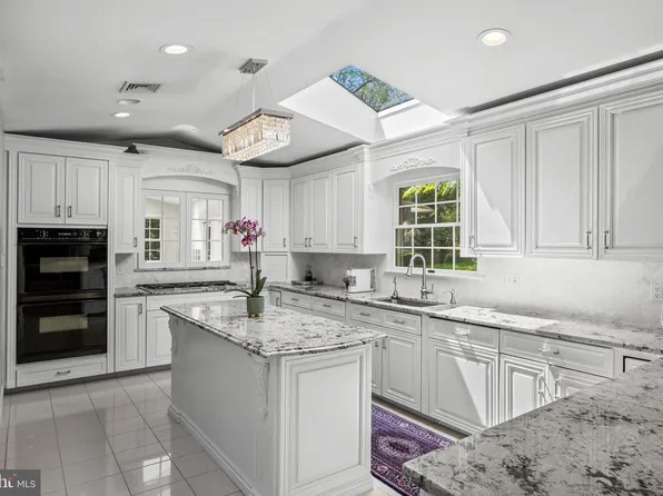 28 Imperial Dr, Cherry Hill, NJ 08003