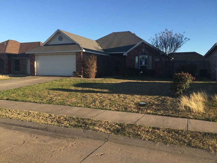 2nd image of 614 Brenna Rd