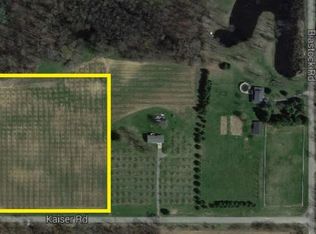 Kaiser Rd, Benton Harbor, MI 49022