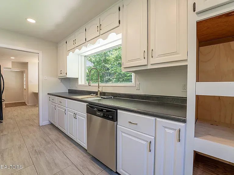 101 Disston Rd — Photo 9