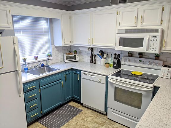 4th image of 3308 Devonwood Hls NE #C-39