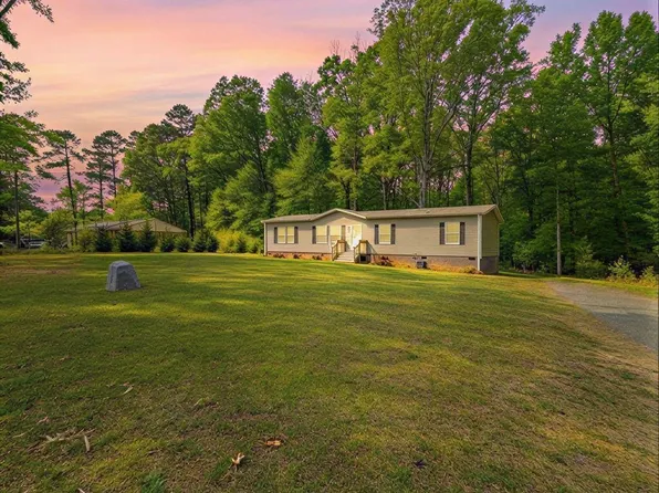 4033 Salem Rd, Oxford, NC 27565