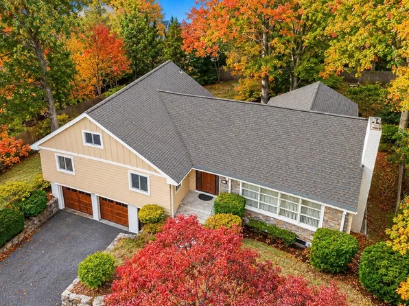 1611 Commonwealth Ave, Newton, MA 02465