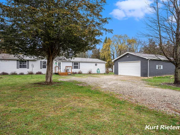 7164 Beach Dr, South Haven, MI 49090