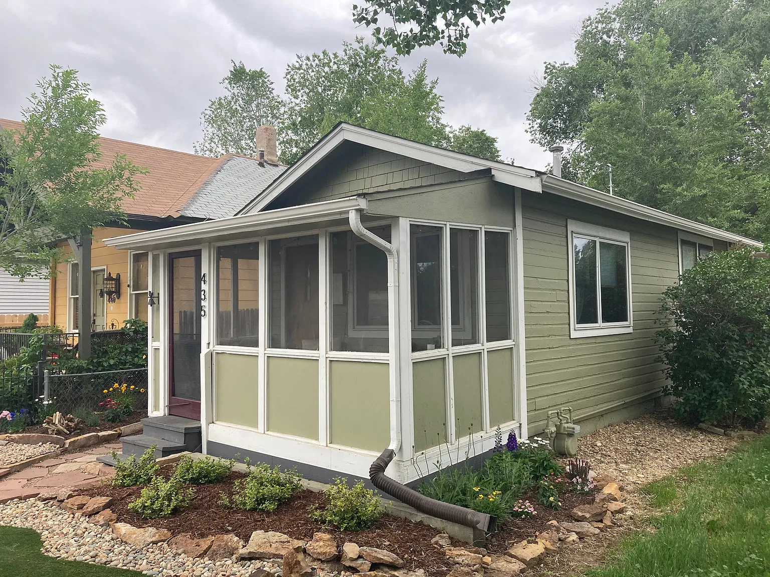 Studio, 400 sqft, $1,995 — Photo 1