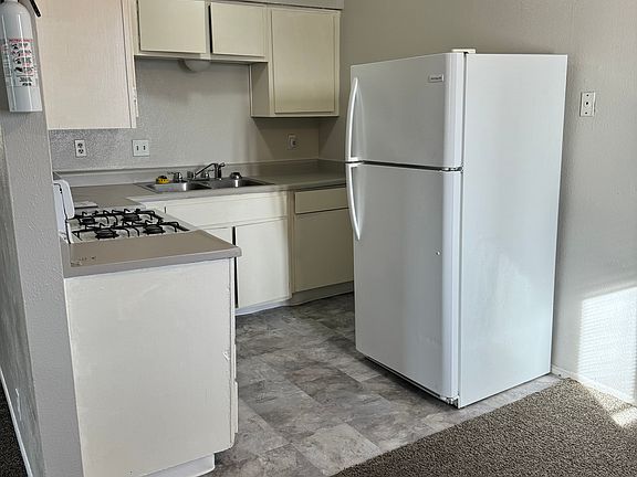5th image of 3601 Tyson Pl NE APT D