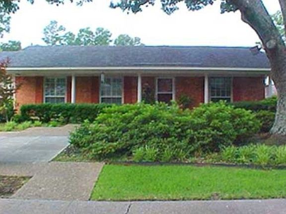 Beautiful landscaping front