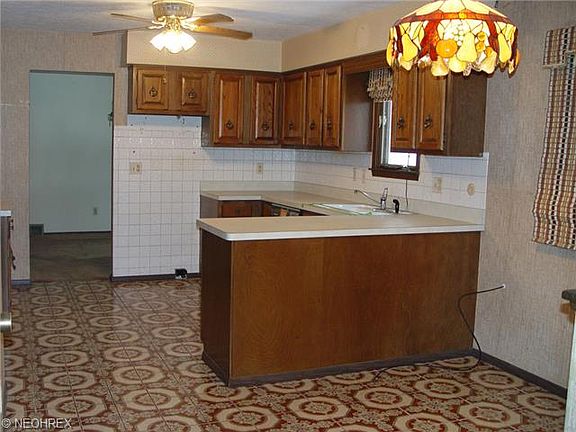 4th image of 2953 Erich Dr