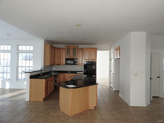 2nd image of 21 Silversides Way