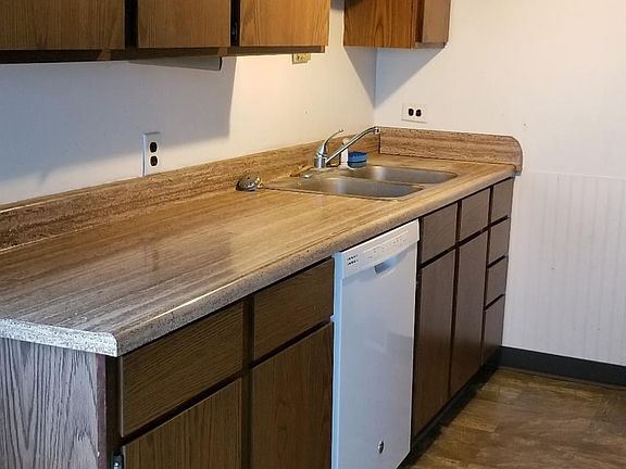 4th image of 19860 195th Ave Unit B