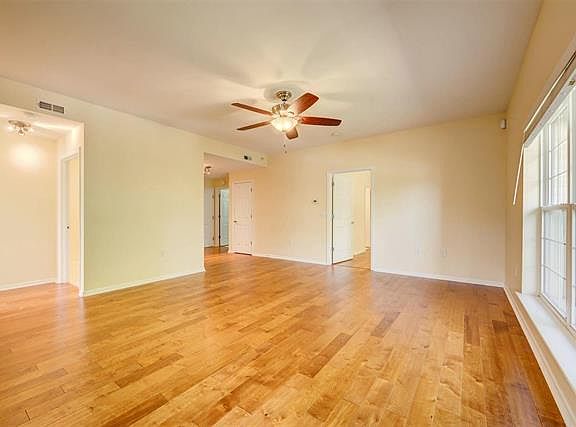 4th image of 2 Monarch Trace Ct APT 205