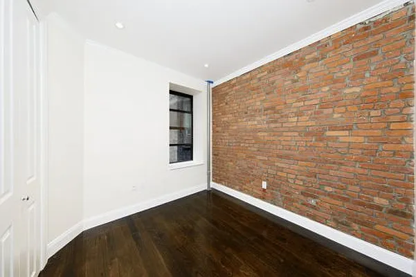 Rented by Voro New York | media 7