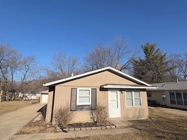 3917 W Brighton Ave, Peoria, IL 61615